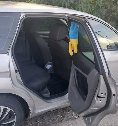 Серый Форд Фокус, объемом двигателя 1.6 л и пробегом 425 тыс. км за 4200 $, фото 14 на Automoto.ua