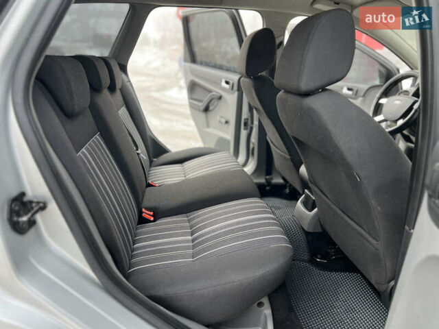 Сірий Форд Фокус, об'ємом двигуна 1.6 л та пробігом 258 тис. км за 4999 $, фото 61 на Automoto.ua