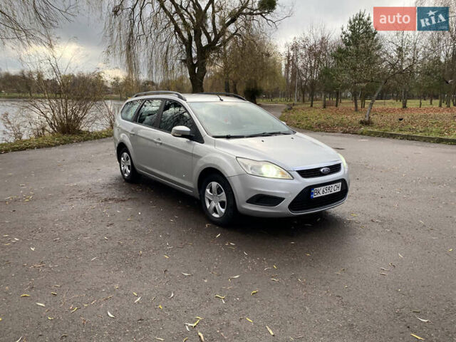 Серый Форд Фокус, объемом двигателя 1.56 л и пробегом 312 тыс. км за 5800 $, фото 10 на Automoto.ua