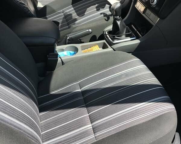 Серый Форд Фокус, объемом двигателя 1.6 л и пробегом 277 тыс. км за 6000 $, фото 23 на Automoto.ua