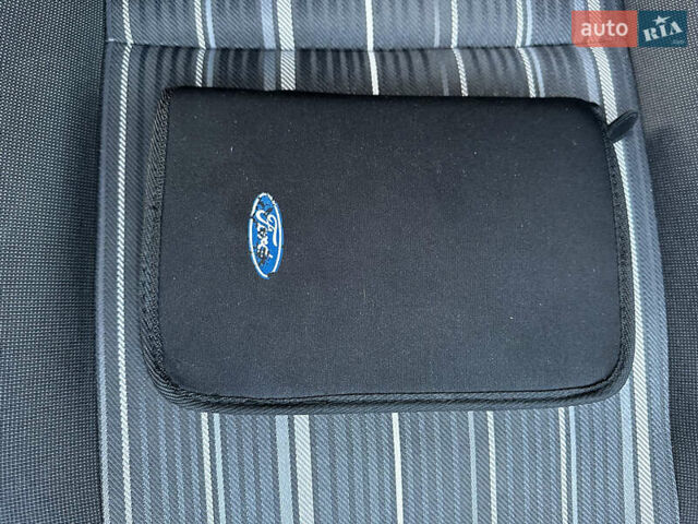 Серый Форд Фокус, объемом двигателя 1.6 л и пробегом 210 тыс. км за 5200 $, фото 88 на Automoto.ua