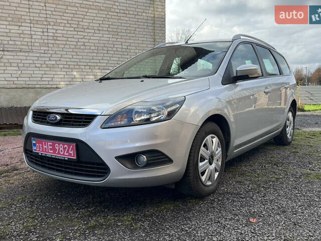 Сірий Форд Фокус, об'ємом двигуна 1.6 л та пробігом 237 тис. км за 5350 $, фото 4 на Automoto.ua