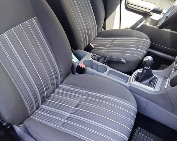 Сірий Форд Фокус, об'ємом двигуна 1.56 л та пробігом 249 тис. км за 6300 $, фото 6 на Automoto.ua