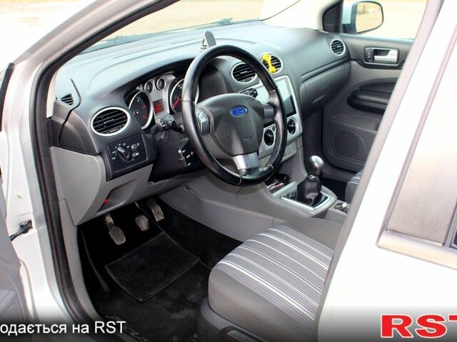 Форд Фокус 2008 у Долине на Automoto.ua Сірий Форд Фокус, об'ємом двигуна 1.6 л та пробігом 259 тис. км за 5499 $, фото 6 на Automoto.ua