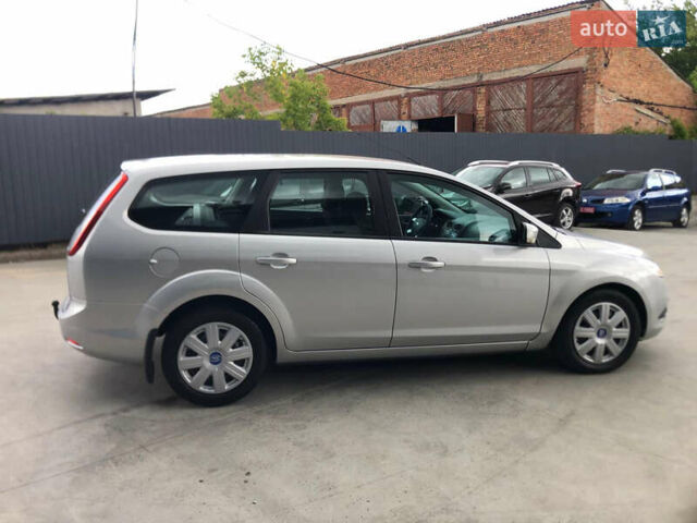 Форд Фокус 2008 у Рівному на Automoto.ua Сірий Форд Фокус, об'ємом двигуна 1.6 л та пробігом 223 тис. км за 5600 $, фото 7 на Automoto.ua