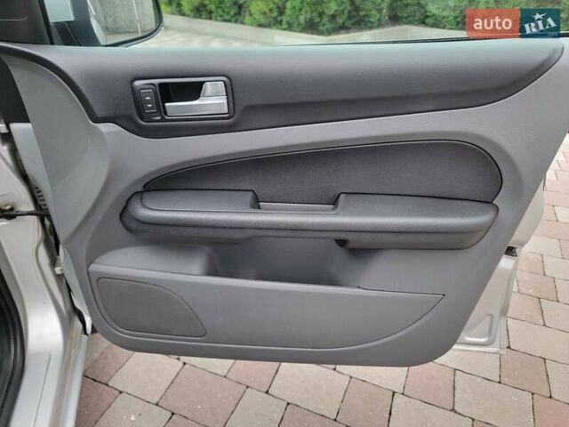 Сірий Форд Фокус, об'ємом двигуна 1.8 л та пробігом 226 тис. км за 4999 $, фото 21 на Automoto.ua