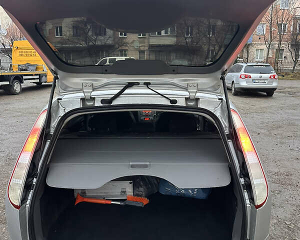 Серый Форд Фокус, объемом двигателя 1.6 л и пробегом 337 тыс. км за 5000 $, фото 19 на Automoto.ua