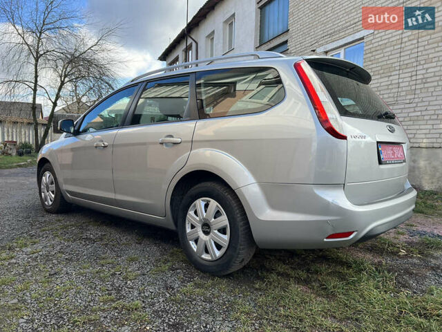 Сірий Форд Фокус, об'ємом двигуна 1.6 л та пробігом 237 тис. км за 5350 $, фото 9 на Automoto.ua