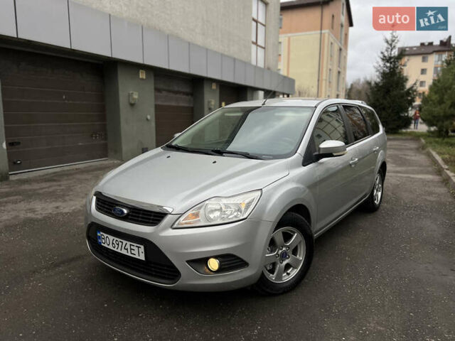 Серый Форд Фокус, объемом двигателя 1.6 л и пробегом 264 тыс. км за 4150 $, фото 74 на Automoto.ua