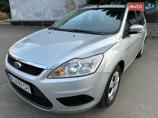 Сірий Форд Фокус, об'ємом двигуна 1.56 л та пробігом 290 тис. км за 4850 $, фото 7 на Automoto.ua