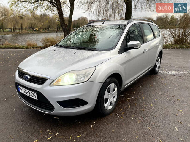 Серый Форд Фокус, объемом двигателя 1.56 л и пробегом 312 тыс. км за 5800 $, фото 5 на Automoto.ua