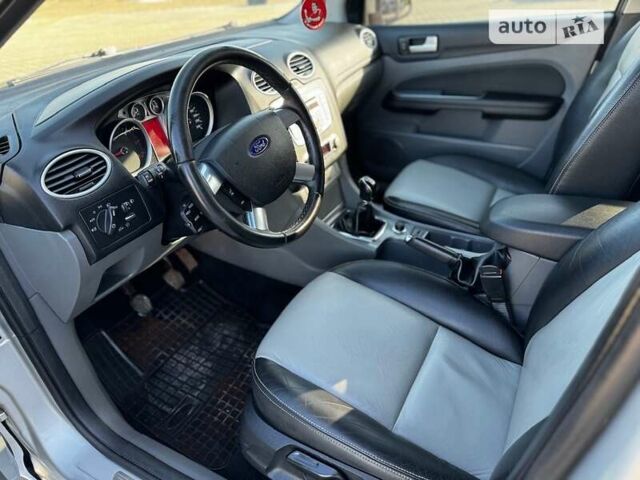 Серый Форд Фокус, объемом двигателя 1.56 л и пробегом 220 тыс. км за 6250 $, фото 10 на Automoto.ua