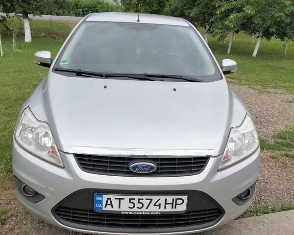 Серый Форд Фокус, объемом двигателя 1.56 л и пробегом 204 тыс. км за 5800 $, фото 7 на Automoto.ua