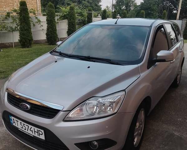 Серый Форд Фокус, объемом двигателя 1.56 л и пробегом 204 тыс. км за 5800 $, фото 2 на Automoto.ua
