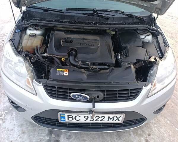 Сірий Форд Фокус, об'ємом двигуна 1.6 л та пробігом 225 тис. км за 5300 $, фото 14 на Automoto.ua