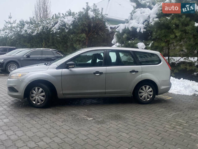 Серый Форд Фокус, объемом двигателя 1.6 л и пробегом 228 тыс. км за 4650 $, фото 3 на Automoto.ua