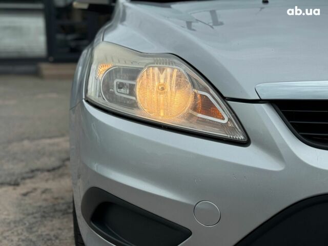 Форд Фокус 2008 в Виннице на Automoto.ua Серый Форд Фокус, объемом двигателя 1.6 л и пробегом 251 тыс. км за 4890 $, фото 2 на Automoto.ua