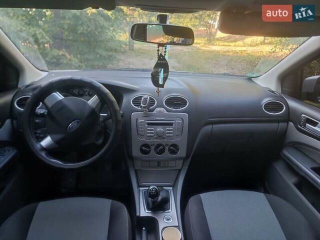 Форд Фокус 2008 у Умани на Automoto.ua Сірий Форд Фокус, об'ємом двигуна 1.6 л та пробігом 217 тис. км за 6200 $, фото 14 на Automoto.ua