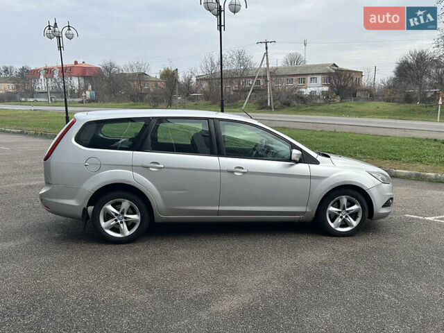 Серый Форд Фокус, объемом двигателя 2 л и пробегом 308 тыс. км за 4700 $, фото 5 на Automoto.ua