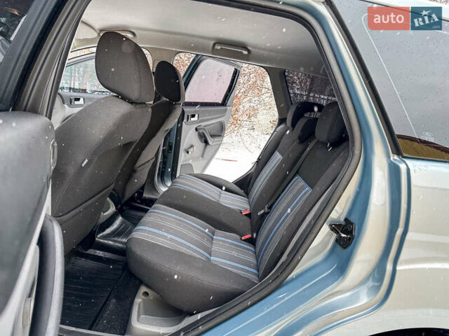 Сірий Форд Фокус, об'ємом двигуна 1.6 л та пробігом 189 тис. км за 5333 $, фото 9 на Automoto.ua