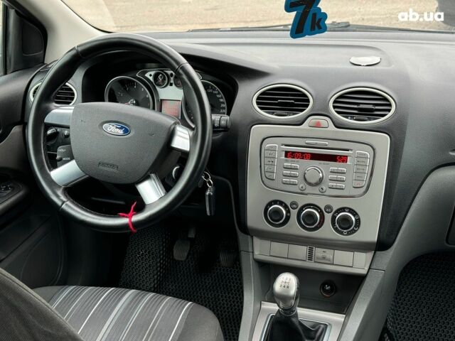 Форд Фокус 2008 в Виннице на Automoto.ua Серый Форд Фокус, объемом двигателя 1.6 л и пробегом 251 тыс. км за 4890 $, фото 25 на Automoto.ua