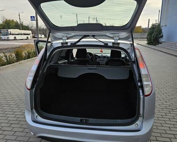 Серый Форд Фокус, объемом двигателя 1.56 л и пробегом 273 тыс. км за 4999 $, фото 15 на Automoto.ua