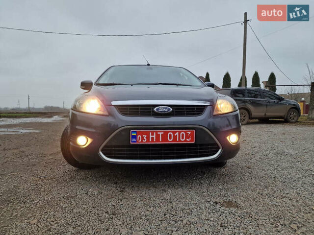 Сірий Форд Фокус, об'ємом двигуна 1.6 л та пробігом 290 тис. км за 6450 $, фото 1 на Automoto.ua