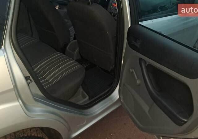 Сірий Форд Фокус, об'ємом двигуна 1.56 л та пробігом 207 тис. км за 4900 $, фото 17 на Automoto.ua