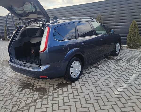 Сірий Форд Фокус, об'ємом двигуна 1.6 л та пробігом 211 тис. км за 5300 $, фото 5 на Automoto.ua