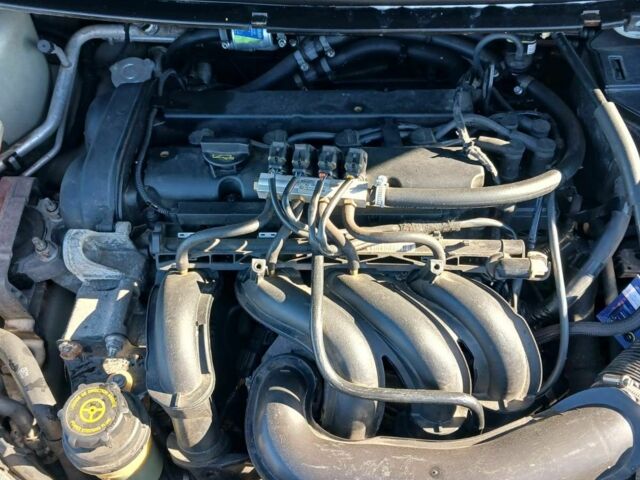 Серый Форд Фокус, объемом двигателя 1.6 л и пробегом 318 тыс. км за 5200 $, фото 13 на Automoto.ua