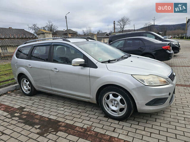 Серый Форд Фокус, объемом двигателя 1.6 л и пробегом 280 тыс. км за 4100 $, фото 6 на Automoto.ua