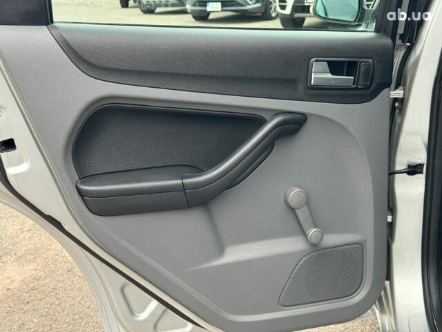 Форд Фокус 2008 в Виннице на Automoto.ua Серый Форд Фокус, объемом двигателя 1.6 л и пробегом 251 тыс. км за 4890 $, фото 19 на Automoto.ua