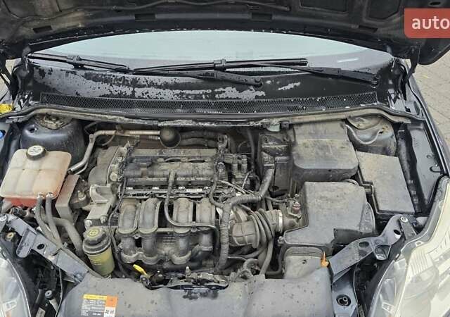 Сірий Форд Фокус, об'ємом двигуна 1.6 л та пробігом 192 тис. км за 6300 $, фото 15 на Automoto.ua