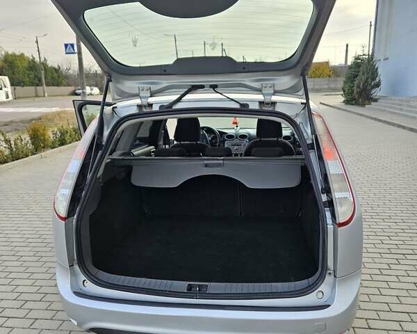 Серый Форд Фокус, объемом двигателя 1.56 л и пробегом 273 тыс. км за 4999 $, фото 12 на Automoto.ua