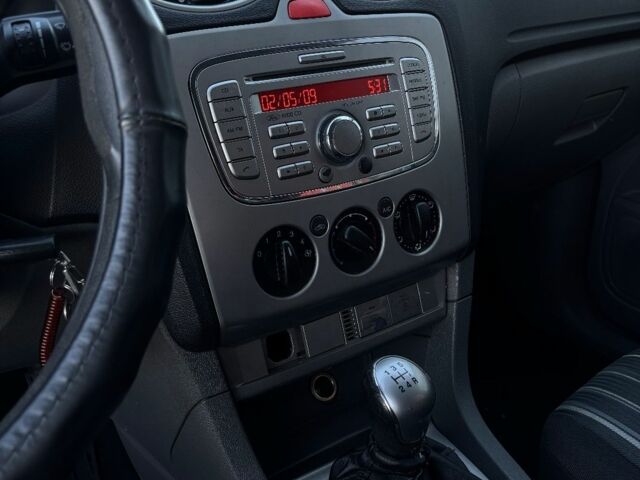 Форд Фокус 2008 в Здолбунове на Automoto.ua Серый Форд Фокус, объемом двигателя 1.6 л и пробегом 300 тыс. км за 4300 $, фото 6 на Automoto.ua