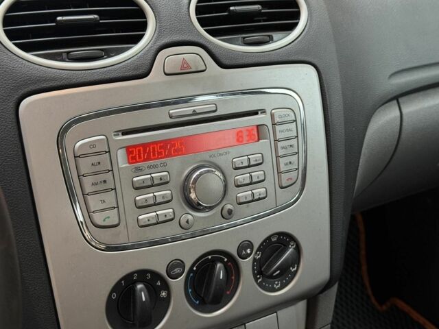 Серый Форд Фокус, объемом двигателя 0 л и пробегом 250 тыс. км за 5350 $, фото 5 на Automoto.ua