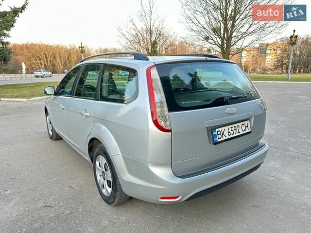 Сірий Форд Фокус, об'ємом двигуна 1.56 л та пробігом 290 тис. км за 4850 $, фото 24 на Automoto.ua
