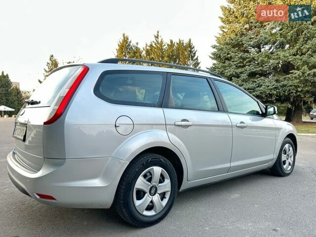 Сірий Форд Фокус, об'ємом двигуна 1.56 л та пробігом 290 тис. км за 4850 $, фото 45 на Automoto.ua