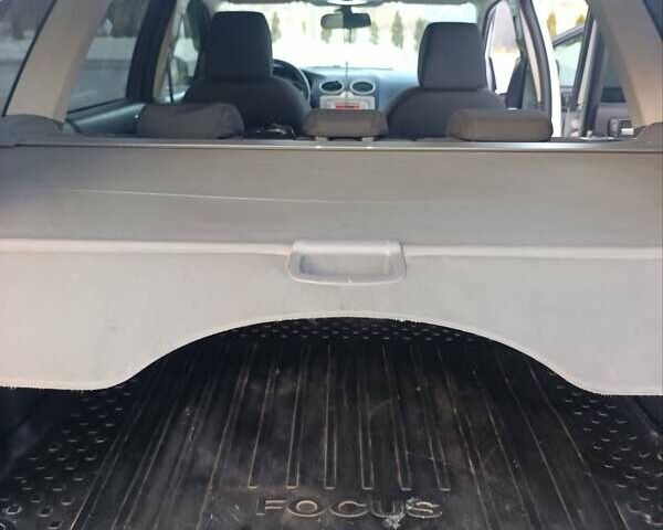 Сірий Форд Фокус, об'ємом двигуна 1.6 л та пробігом 225 тис. км за 5300 $, фото 18 на Automoto.ua