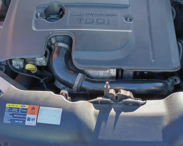 Форд Фокус 2008 в Черкассах на Automoto.ua Серый Форд Фокус, объемом двигателя 1.6 л и пробегом 233 тыс. км за 5500 $, фото 10 на Automoto.ua