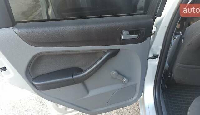 Форд Фокус 2008 у Умани на Automoto.ua Сірий Форд Фокус, об'ємом двигуна 1.6 л та пробігом 217 тис. км за 6200 $, фото 10 на Automoto.ua