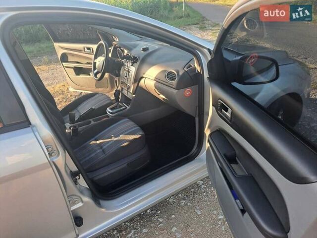 Сірий Форд Фокус, об'ємом двигуна 1.9 л та пробігом 224 тис. км за 6300 $, фото 14 на Automoto.ua