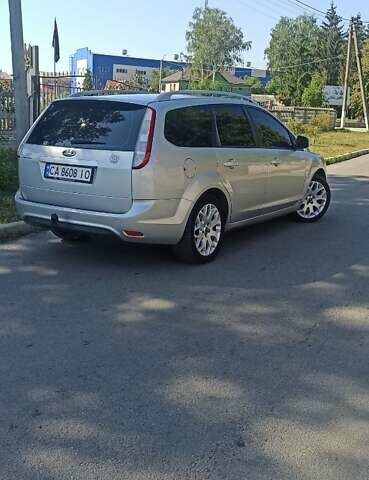 Форд Фокус 2008 у Умани на Automoto.ua Сірий Форд Фокус, об'ємом двигуна 1.6 л та пробігом 217 тис. км за 6200 $, фото 1 на Automoto.ua