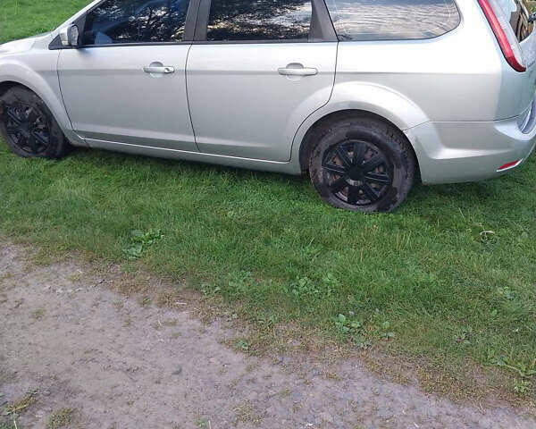 Сірий Форд Фокус, об'ємом двигуна 1.6 л та пробігом 295 тис. км за 5300 $, фото 2 на Automoto.ua