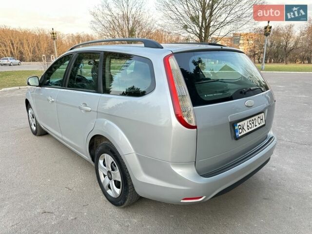 Сірий Форд Фокус, об'ємом двигуна 1.56 л та пробігом 290 тис. км за 4850 $, фото 23 на Automoto.ua