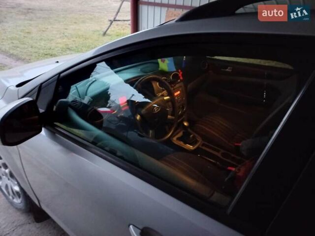 Форд Фокус 2008 у Стрые на Automoto.ua Сірий Форд Фокус, об'ємом двигуна 1.6 л та пробігом 310 тис. км за 4697 $, фото 33 на Automoto.ua