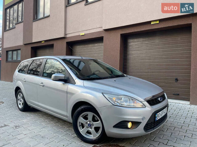 Серый Форд Фокус, объемом двигателя 1.6 л и пробегом 264 тыс. км за 3900 $, фото 27 на Automoto.ua