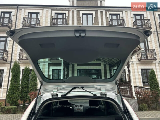 Сірий Форд Фокус, об'ємом двигуна 1.6 л та пробігом 165 тис. км за 6499 $, фото 42 на Automoto.ua