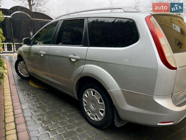 Форд Фокус 2008 в Львове на Automoto.ua Серый Форд Фокус, объемом двигателя 1.6 л и пробегом 262 тыс. км за 4500 $, фото 5 на Automoto.ua