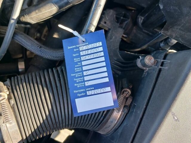 Серый Форд Фокус, объемом двигателя 1.6 л и пробегом 318 тыс. км за 5200 $, фото 18 на Automoto.ua